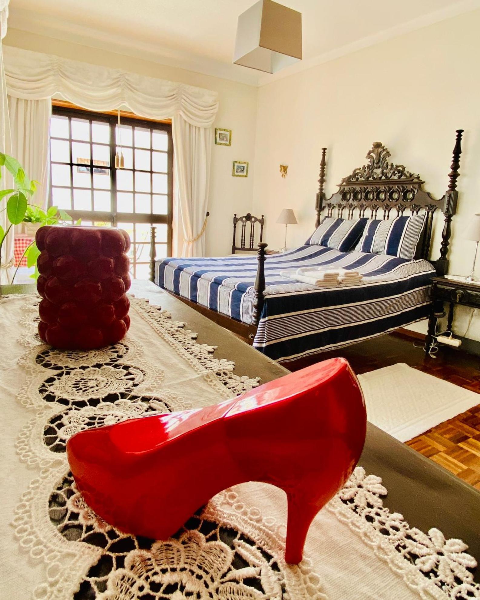 Spray B&B Sitio In Nazare, European Style Екстер'єр фото